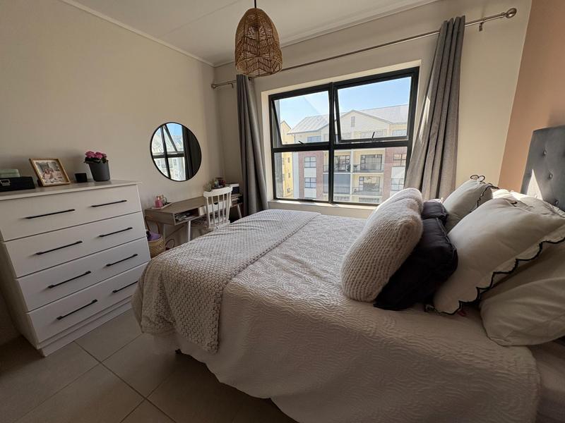 To Let 1 Bedroom Property for Rent in Richwood Western Cape